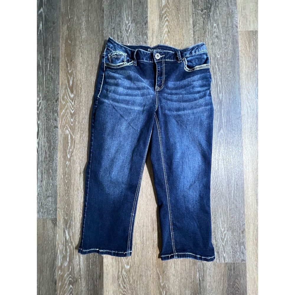 Maurices Cropped Jeans Womens 11/12 Dark Wash Excellent Embellished Capri Denim